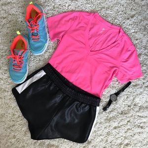 🎄SALE NWOT Gap Fit Breathe Gym Top